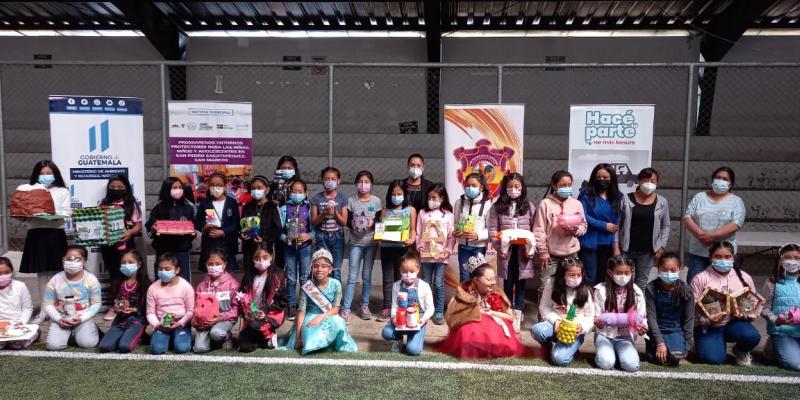 MARN promueve cultura ecología en niñas de San Pedro Sacatepéquez