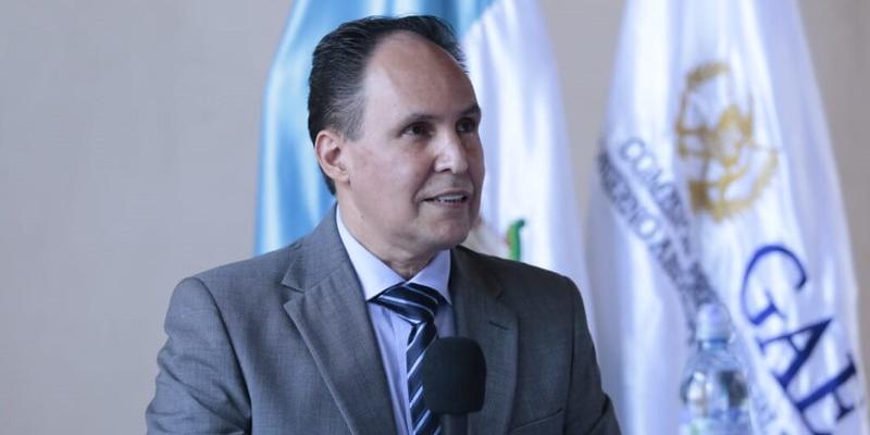 Coordinador y Director Ejecutivo de La Comisión Presidencial de Gobierno Abierto y Electrónico 