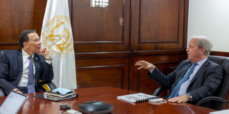 Reunión bilateral entre el MINFIN y Banco Mundial 