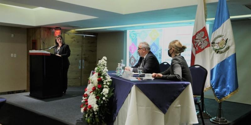 Guatemala y Polonia exploran oportunidades de desarrollo y cooperación económica