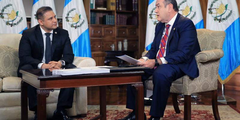 Presidente Alejandro Giammattei entrevista a Henry Alejandro Elías Wilson
