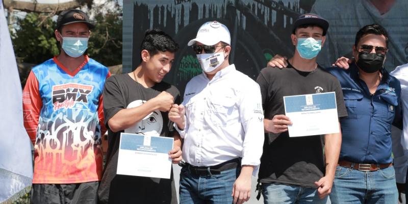 Autoridades promueven deportes para jóvenes en Villa Nueva