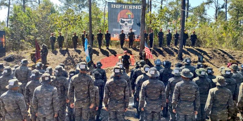 54 oficiales iniciaron el Curso Kaibil Internacional Promoción XCIII