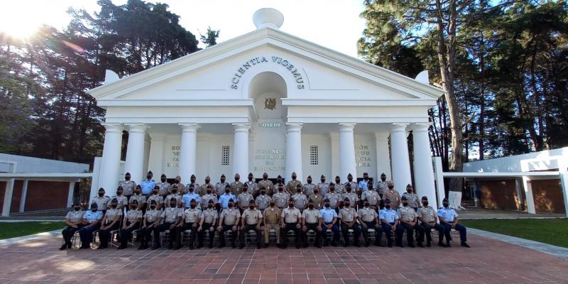 Oficiales del Ejército de Honduras visitaron el Comando Superior de Educación del Ejército de Guatemala