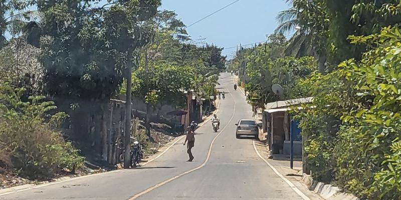 Nuevo tramo vial en Champerico 
