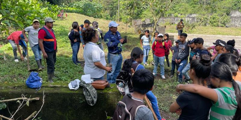 300 árboles plantados en jornada de reforestación en Escuintla
