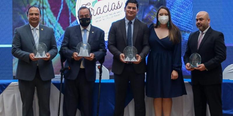 El presidente Giammattei inauguró el evento.