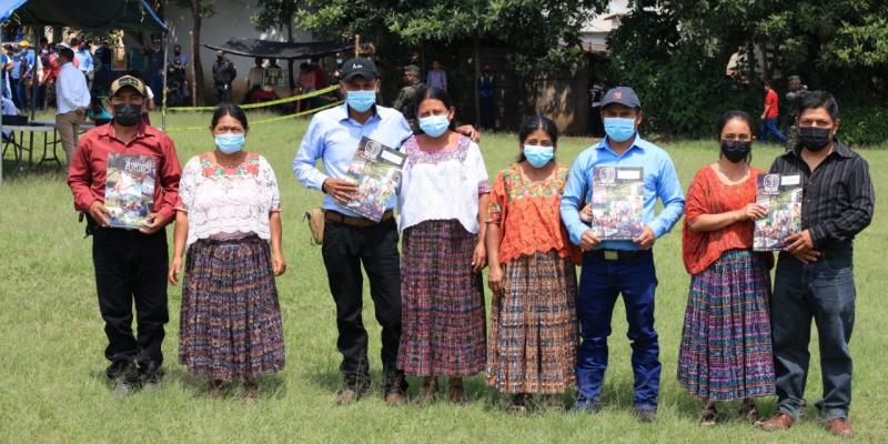 Entrega de escrituras públicas Fontierras