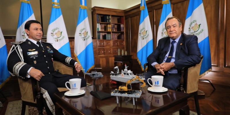 En Consulta con el Dr. Giammattei