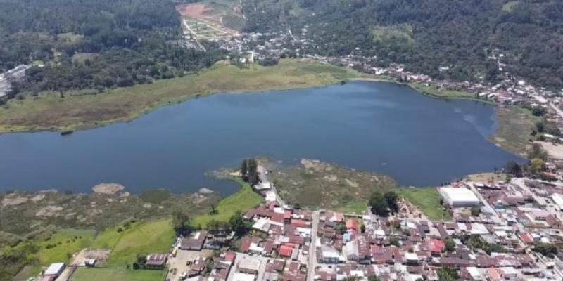 Trabajo del MARN y Municipalidad de San Cristóbal Verapaz mantiene limpia la Laguna Chichoj