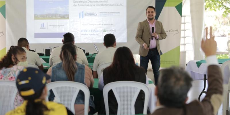 Autoridades trabajan en solucionar conflictos sociales