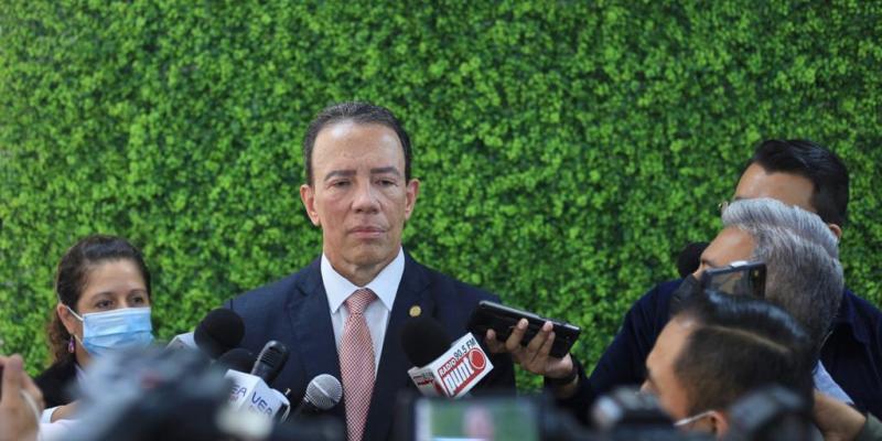 El Ministro de Finanzas Públicas, brinda detalles de su viaje a Washington, D.C. en donde se reunión con autoridades del Banco Mundial y del FMI