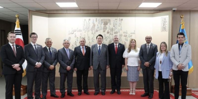 Guatemala creará centro de ciencia y tecnología agrícola