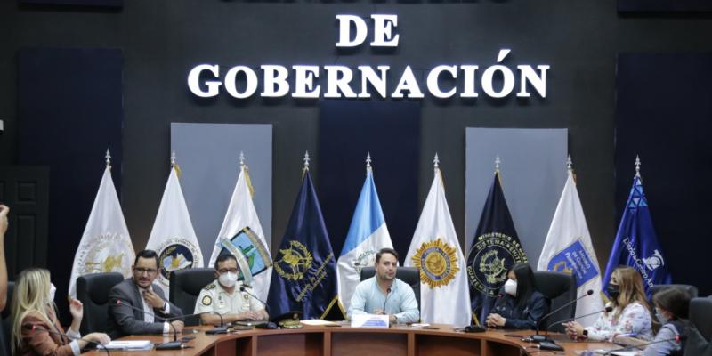 35 mil afiches serán distribuidos para fortalecer campañas preventivas