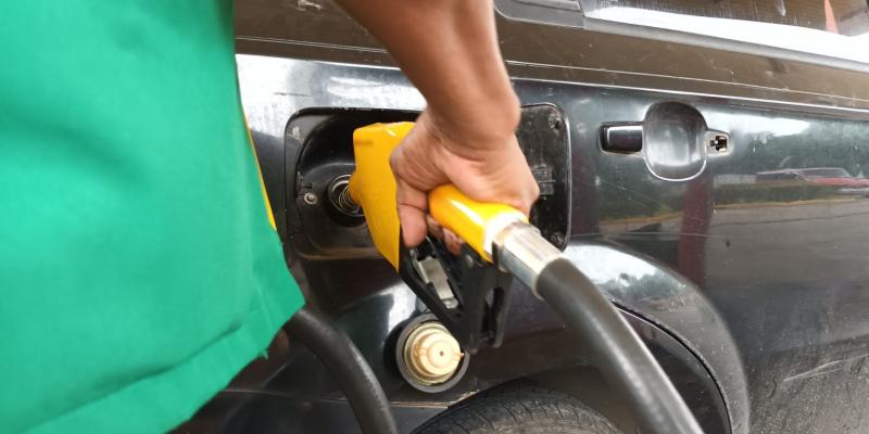 Publican decreto de apoyo social temporal para consumidores de diésel