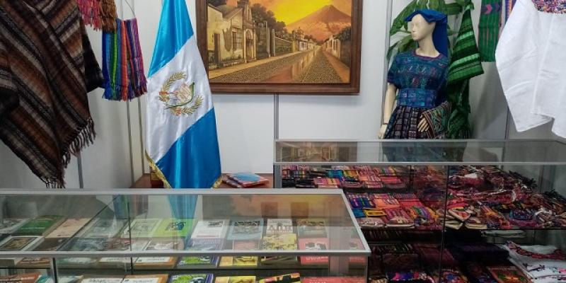 Embajada de Guatemala en Perú participa en 26ª Feria Internacional del Libro de Lima