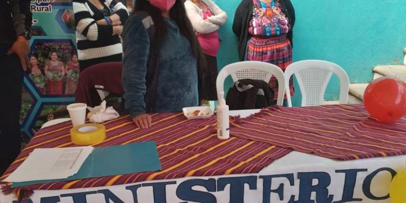 Personal de Mides participa en Feria de la Salud en Sumpango, Sacatepéquez