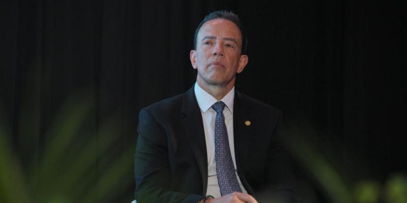 Ministro de Finanzas Públicas 