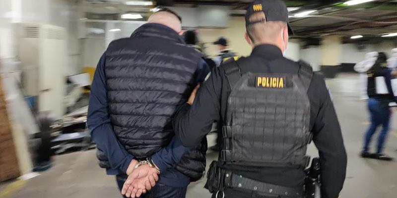 Capturan a presunto responsable de la muerte de una persona y herir a dos más