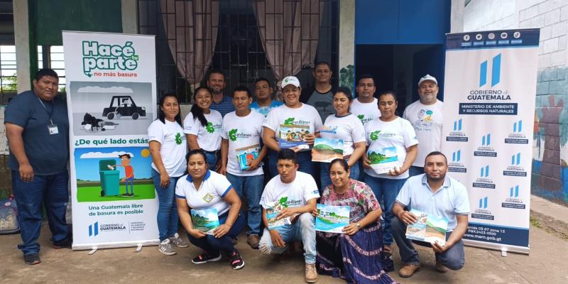 Educación ambiental llega a comunidad en el parque Laguna del Tigre