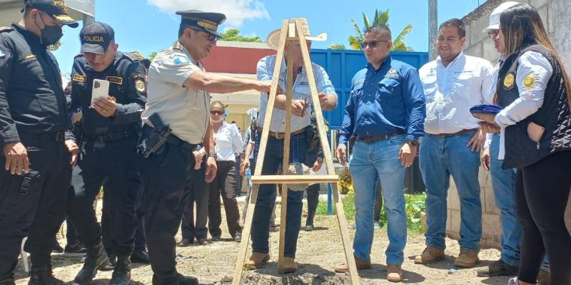 Inician trabajos de construcción de subestación policial en San Manuel Chaparrón