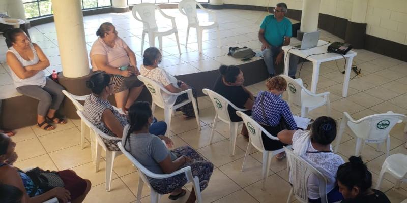 Capacitaciones familiares promueven el desarrollo social y ambiental