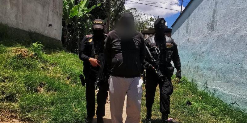 Ciberdelitos continúa tras estafadores de encomiendas