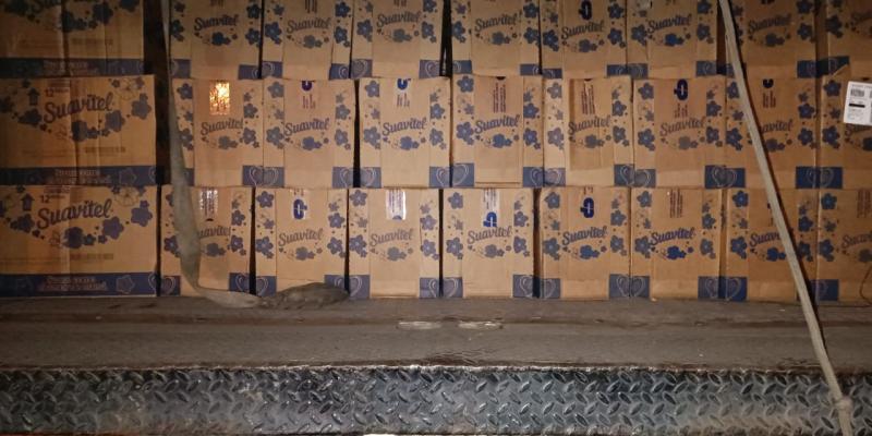 Pilotos bajo custodia por transportar mercadería sin declarar