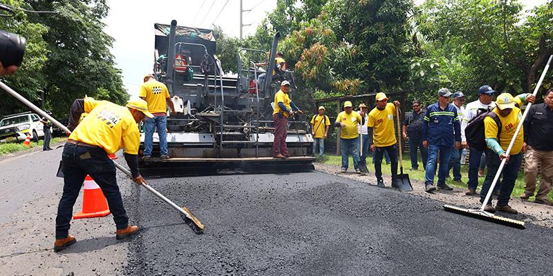 La costa sur se verá beneficiada con distintos proyectos ejecutados por el Ministerio de Comunicaciones
