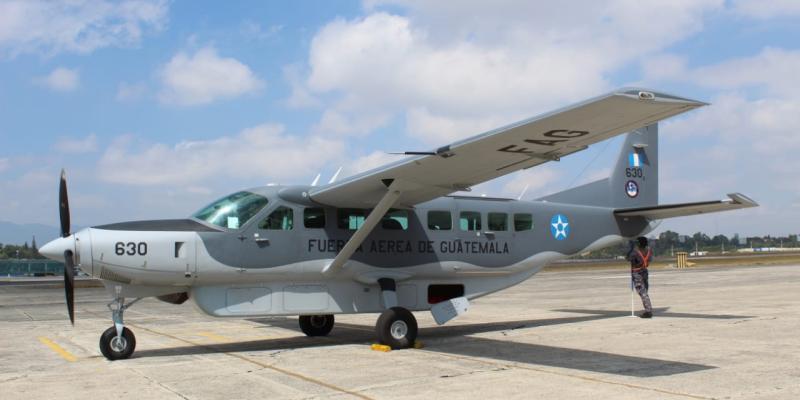 Fuerza Aérea Guatemalteca pone al servicio de los guatemaltecos, sus capacidades de transporte aéreo.
