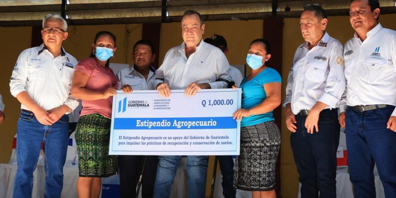 MAGA entrega Estipendio y alimentos en Suchitepéquez
