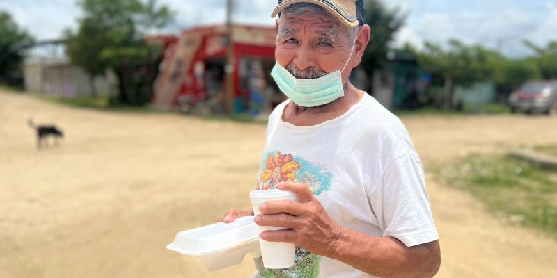 Usuario de Comedor Social en Poptún, Petén