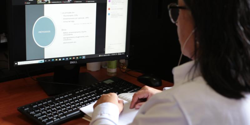 Gobernación se capacita en prevención de suicidios 