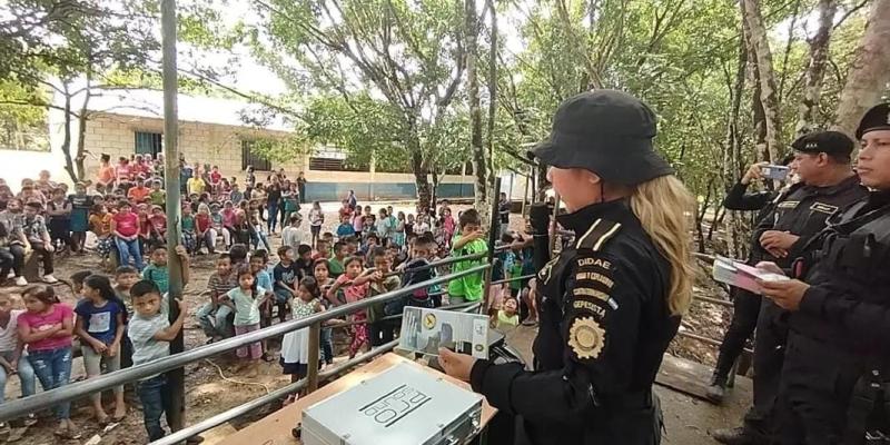 PNC comparte con niños y jóvenes de Ixcán, Quiché