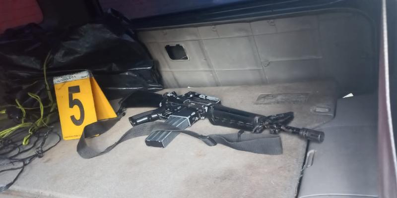 Detenidos con armamento de grueso calibre en operativos