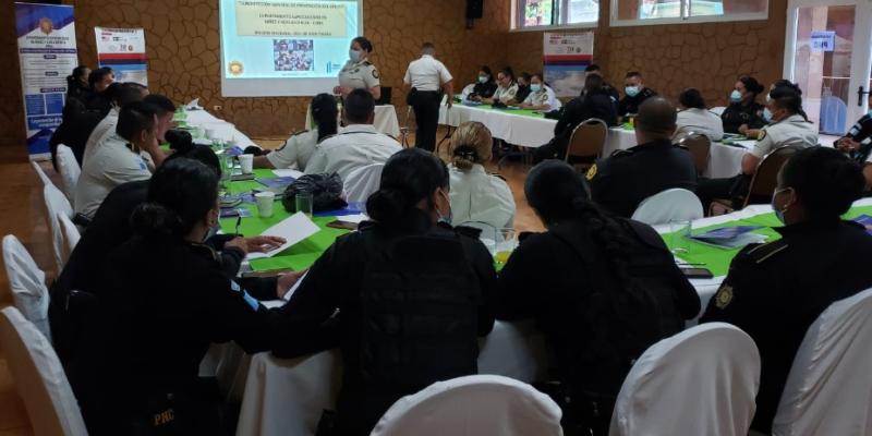 Capacitan a más de 200 agentes en protocolos de actuación policial