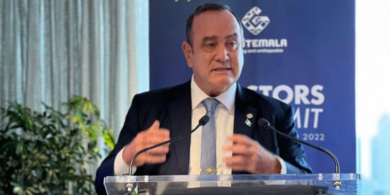 El presidente Giammattei, durante su disertación.