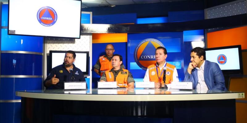 conferencia de prensa CONRED, CIV, MINDEF. 