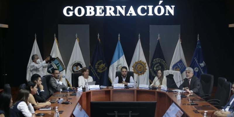 Entregan material formativo para prevenir la violencia y el consumo de bebidas alcohólicas