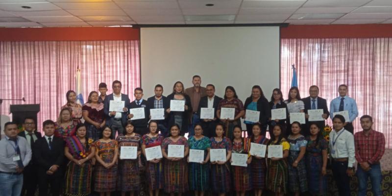 Mujeres de Chimaltenango reciben certificación de educación ambiental