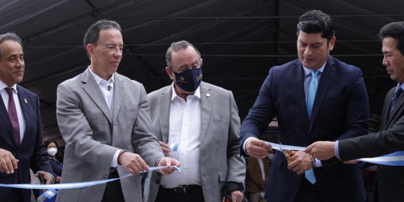 inauguraron la primer Feria para la Vivienda Social