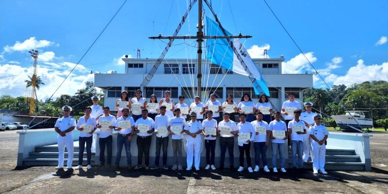 23 ciudadanos concluyen curso de Marino Mercante impartido por la Escuela Naval de Guatemala