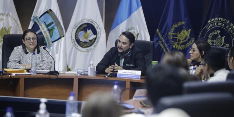 Capacitan a personal de Gobernación sobre prevenir y erradicar la violencia