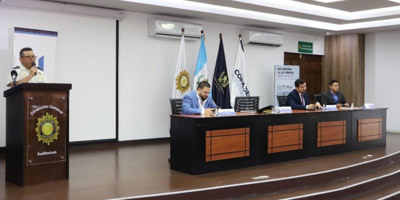 Autoridades instan en capacitar a personal policial