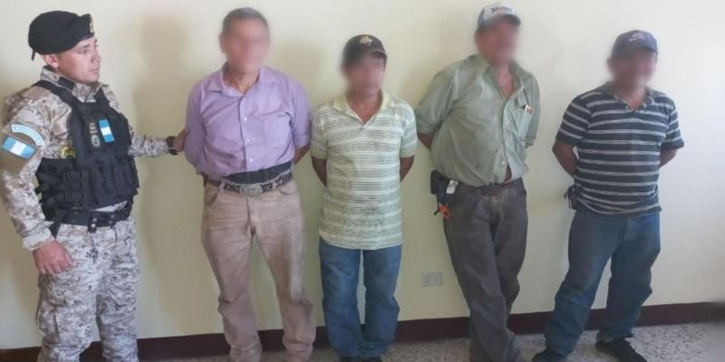 Diprona captura a cuatro por tala ilegal de producto forestal en Saláma Baja Verapaz