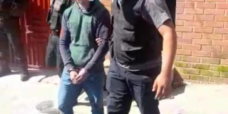 Decomisan celulares y capturan a hombre con material pornográfico infantil