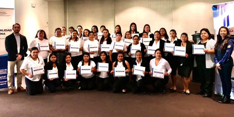 Foto grupal de emprendedoras