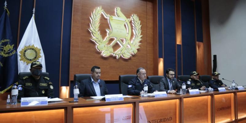 Agentes implicados por abuso de autoridad se encuentran separados del cargo y bajo investigación