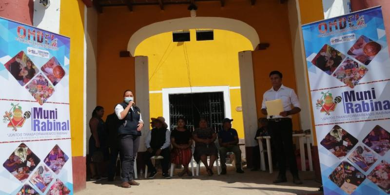 Emprendedores participan en evento de apoyo a la comercialización en Baja Verapaz