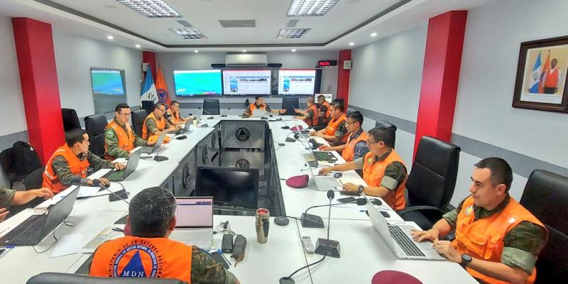 Ejército de Guatemala se encuentra listo para responder al impacto que pudiera generar el paso del huracán Lisa.